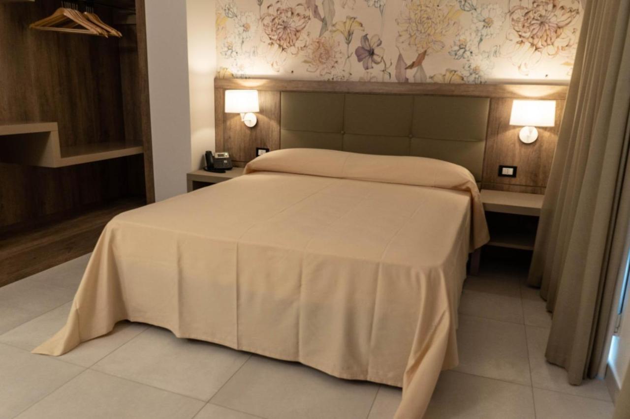 Hotel Pontemare Palermo Bagian luar foto